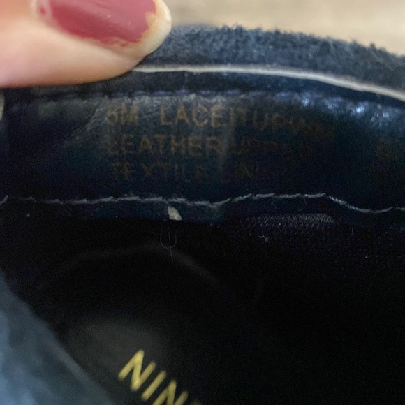 Like New Nine West lace up blue booties size 6 - Picture 4 of 5